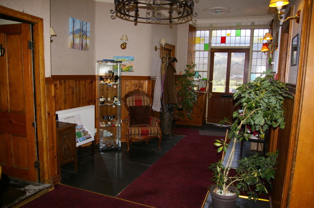 Elen'S Castle Hotel Dolwyddelan Exterior photo